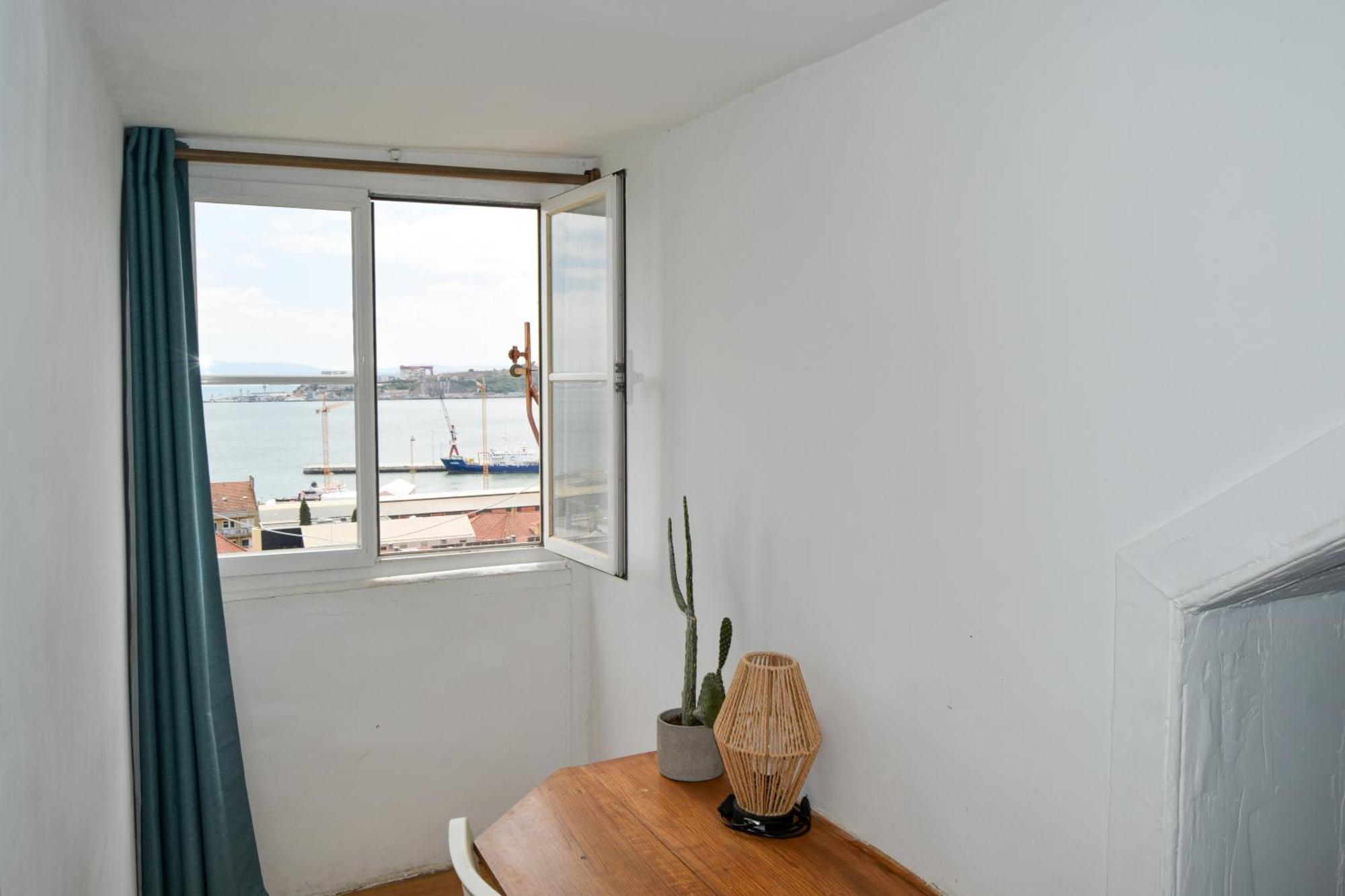Santos Apartment In Central Lisbon With River View Bagian luar foto