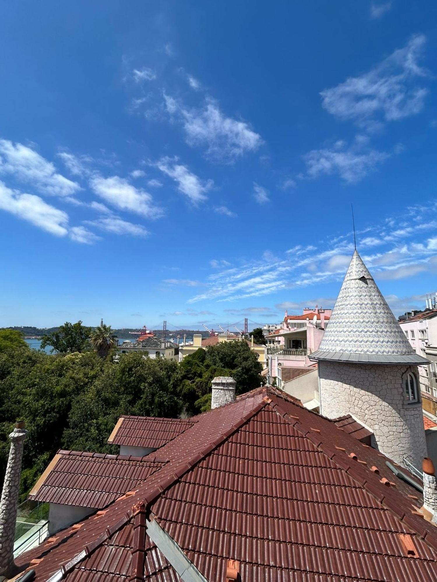 Santos Apartment In Central Lisbon With River View Bagian luar foto
